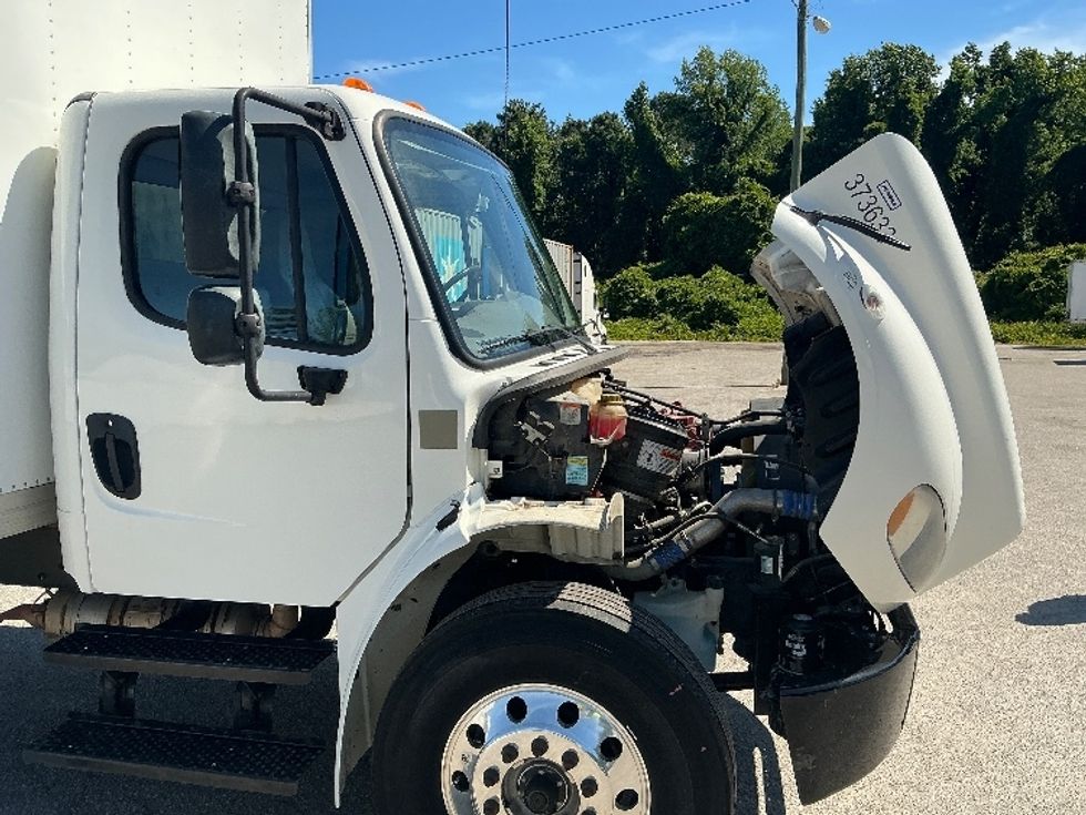Medium Duty Box Truck-Light and Medium Duty Trucks-Freightliner-2021-M2-Greensboro-NC-166,757\n\t\tmiles-$ 59,000 - Image 22
