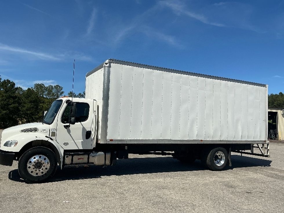 Medium Duty Box Truck-Light and Medium Duty Trucks-Freightliner-2021-M2-Greensboro-NC-166,757\n\t\tmiles-$ 59,000 - Image 4