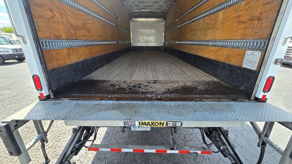 Medium Duty Box Truck-Light and Medium Duty Trucks-Freightliner-2021-M2-Greensboro-NC-295,435\n\t\tmiles-$ 39,500 - Image 10