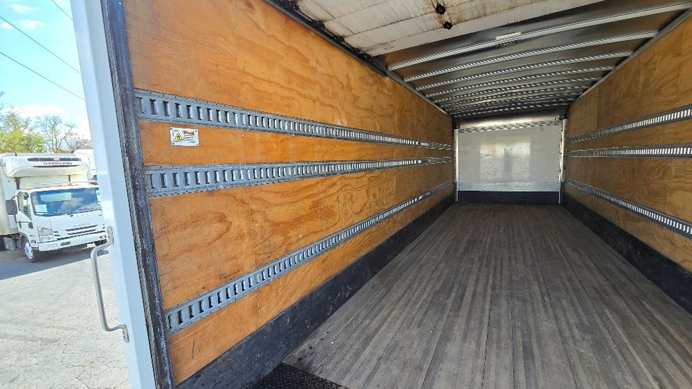 Medium Duty Box Truck-Light and Medium Duty Trucks-Freightliner-2021-M2-Greensboro-NC-295,435\n\t\tmiles-$ 39,500 - Image 11