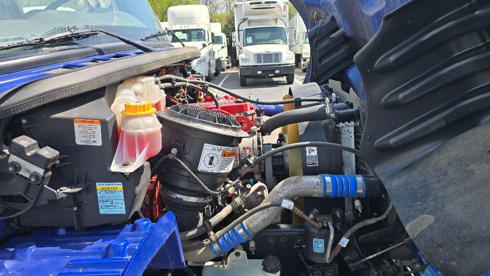 Medium Duty Box Truck-Light and Medium Duty Trucks-Freightliner-2021-M2-Greensboro-NC-295,435\n\t\tmiles-$ 39,500 - Image 23