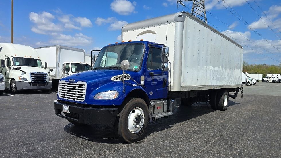 Medium Duty Box Truck-Light and Medium Duty Trucks-Freightliner-2021-M2-Greensboro-NC-295,435\n\t\tmiles-$ 39,500 - Image 3