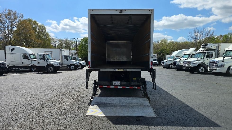 Medium Duty Box Truck-Light and Medium Duty Trucks-Freightliner-2021-M2-Greensboro-NC-295,435\n\t\tmiles-$ 39,500 - Image 9