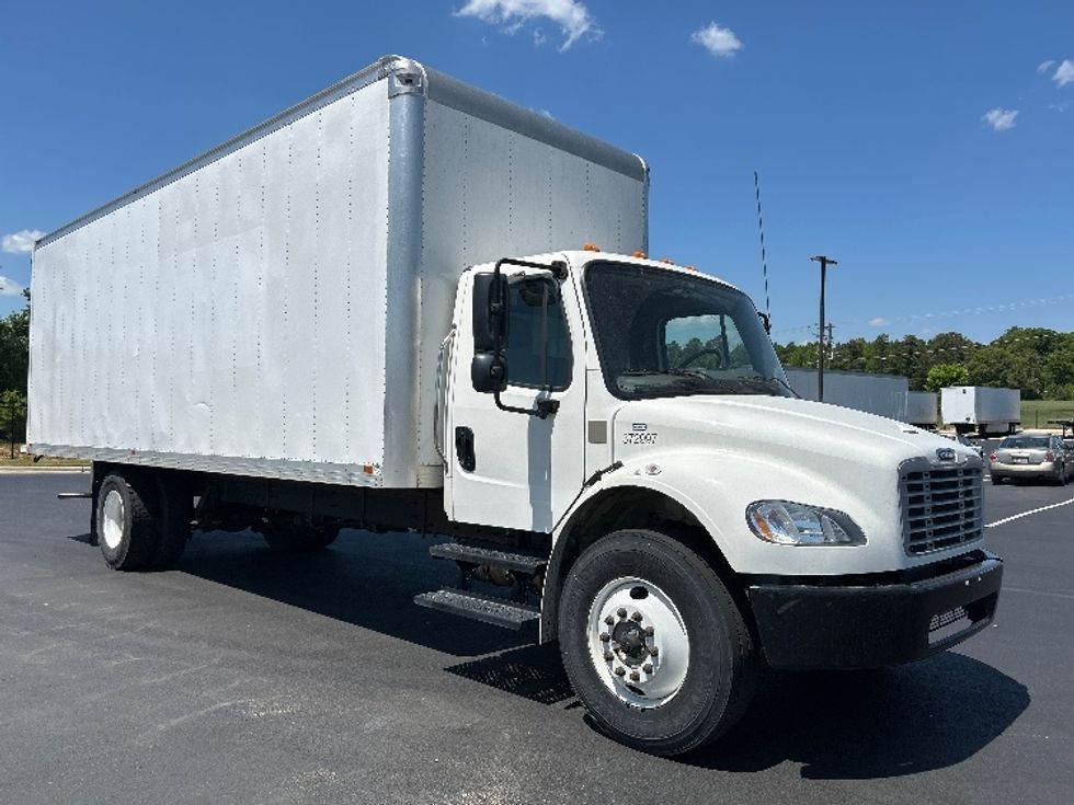 Medium Duty Box Truck-Light and Medium Duty Trucks-Freightliner-2021-M2-Greensboro-NC-48,317\n\t\tmiles-$ 69,000 - Image 1