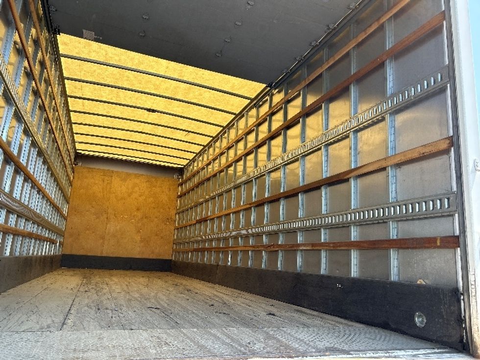 Medium Duty Box Truck-Light and Medium Duty Trucks-Freightliner-2021-M2-Greensboro-NC-48,317\n\t\tmiles-$ 69,000 - Image 11