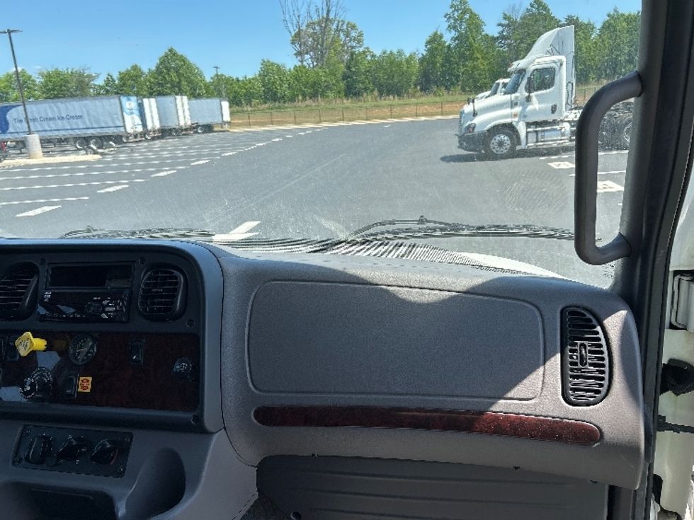 Medium Duty Box Truck-Light and Medium Duty Trucks-Freightliner-2021-M2-Greensboro-NC-48,317\n\t\tmiles-$ 69,000 - Image 18