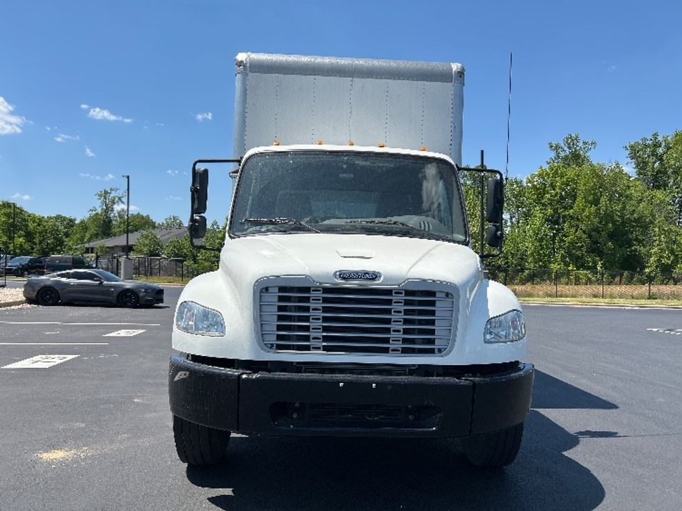 Medium Duty Box Truck-Light and Medium Duty Trucks-Freightliner-2021-M2-Greensboro-NC-48,317\n\t\tmiles-$ 69,000 - Image 2