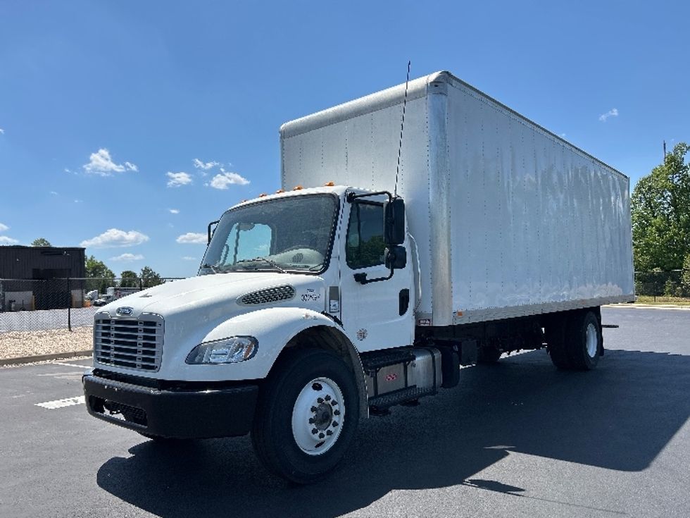Medium Duty Box Truck-Light and Medium Duty Trucks-Freightliner-2021-M2-Greensboro-NC-48,317\n\t\tmiles-$ 69,000 - Image 3