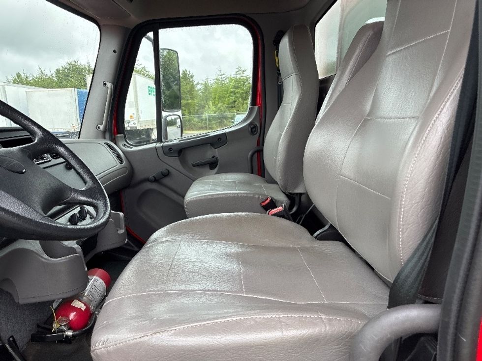 Medium Duty Box Truck-Light and Medium Duty Trucks-Freightliner-2021-M2-Greenville-SC-95,279\n\t\tmiles-$ 74,750 - Image 19