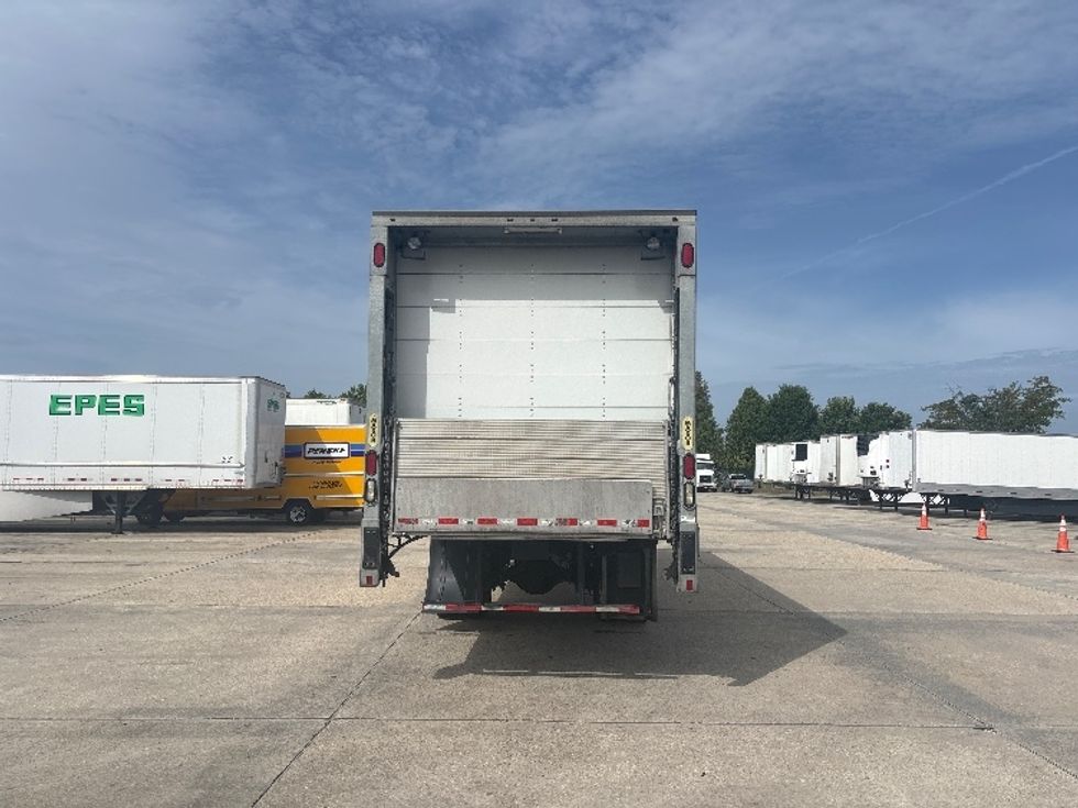 Medium Duty Box Truck-Light and Medium Duty Trucks-Freightliner-2021-M2-Hammond-LA-217,363\n\t\tmiles-$ 44,500 - Image 7