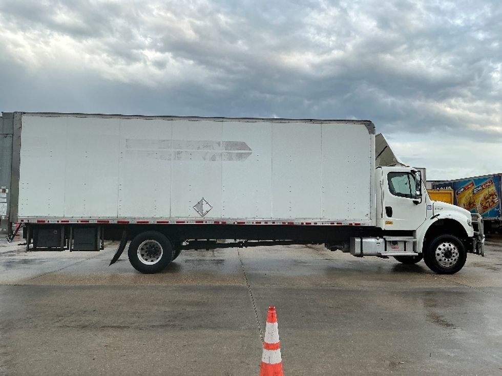 Medium Duty Box Truck-Light and Medium Duty Trucks-Freightliner-2021-M2-Hammond-LA-222,409\n\t\tmiles-$ 41,750 - Image 15