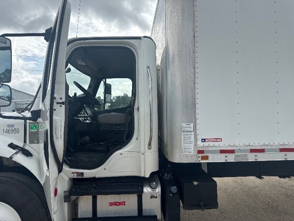 Medium Duty Box Truck-Light and Medium Duty Trucks-Freightliner-2021-M2-Hammond-LA-246,359\n\t\tmiles-$ 46,250 - Image 16