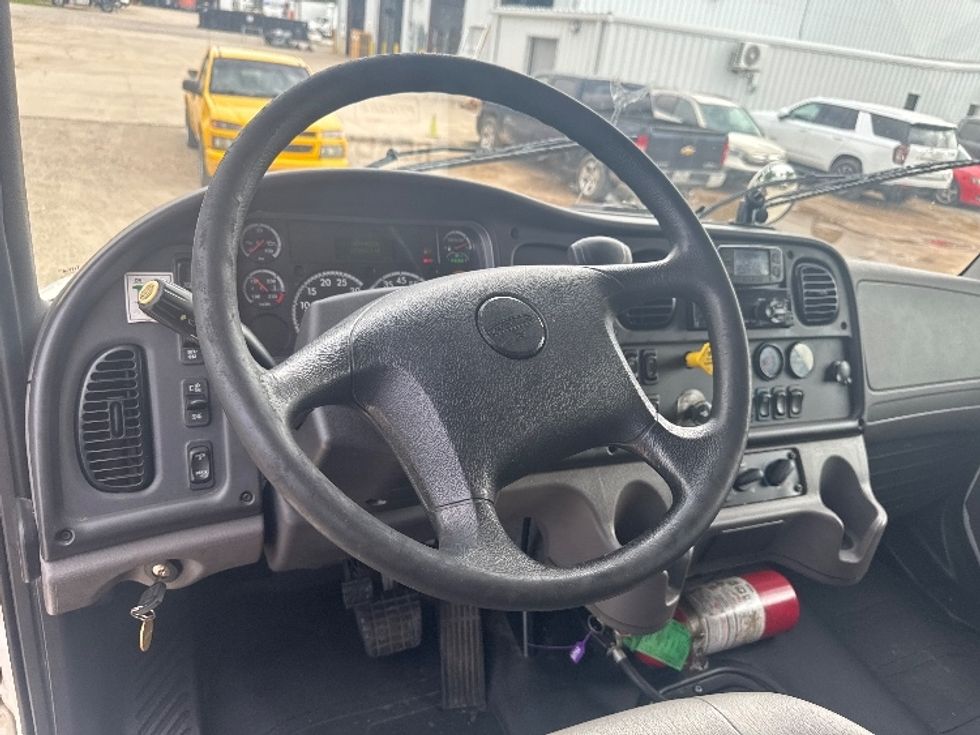 Medium Duty Box Truck-Light and Medium Duty Trucks-Freightliner-2021-M2-Hammond-LA-246,359\n\t\tmiles-$ 46,250 - Image 17