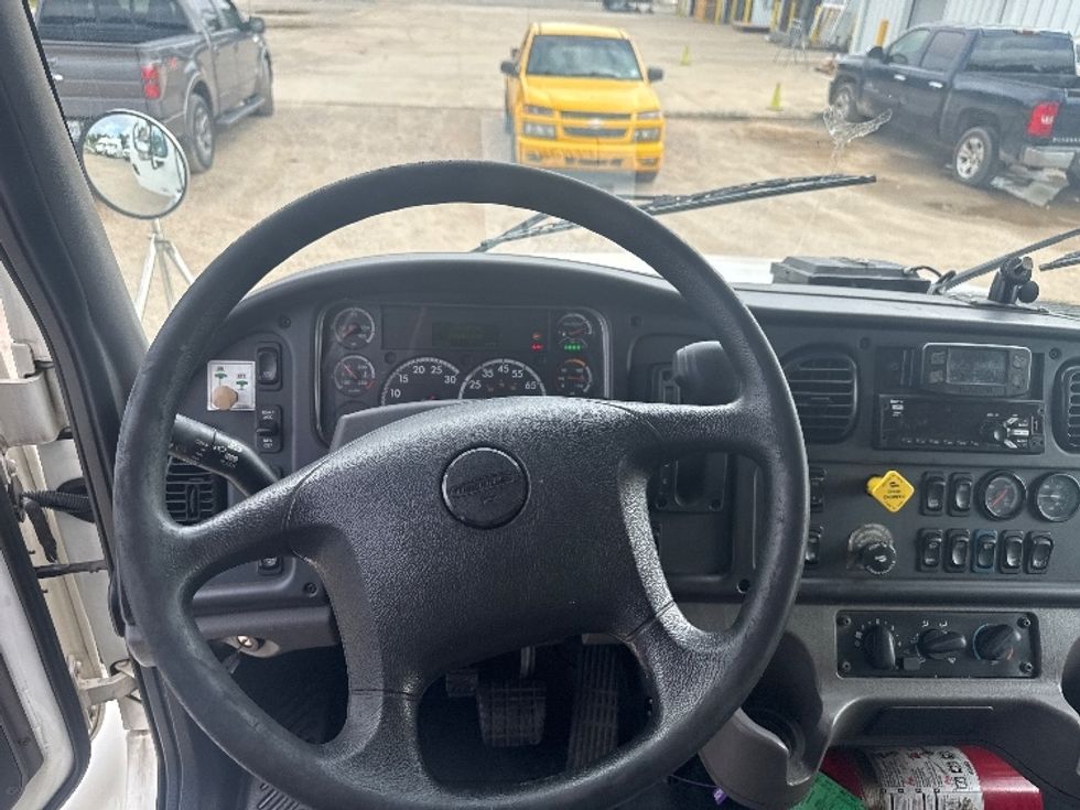 Medium Duty Box Truck-Light and Medium Duty Trucks-Freightliner-2021-M2-Hammond-LA-246,359\n\t\tmiles-$ 46,250 - Image 18