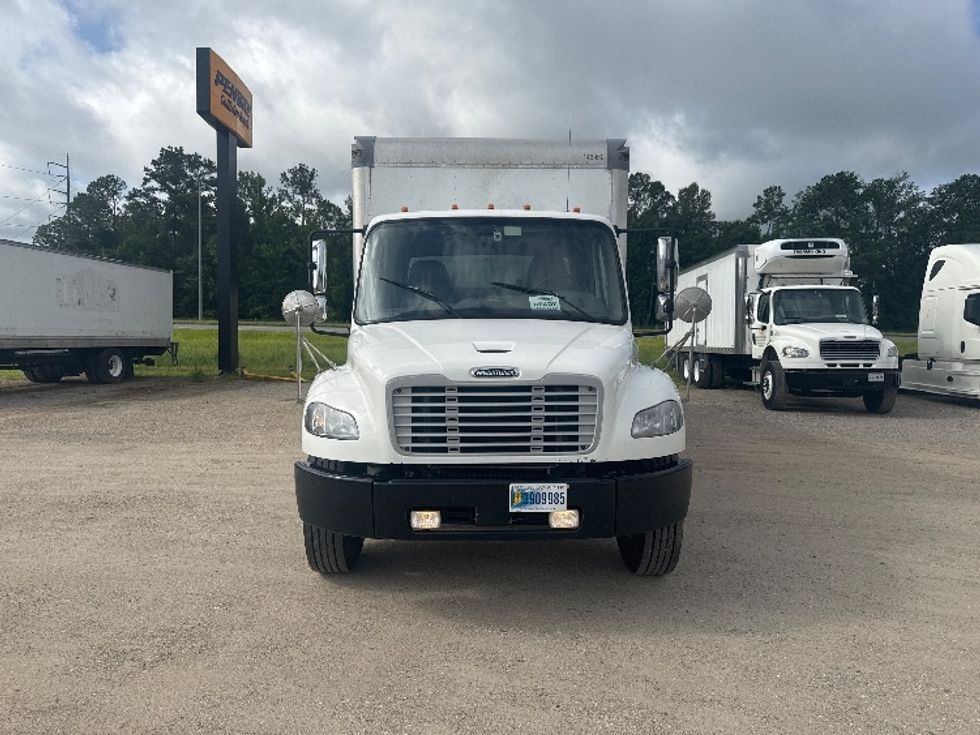 Medium Duty Box Truck-Light and Medium Duty Trucks-Freightliner-2021-M2-Hammond-LA-246,359\n\t\tmiles-$ 46,250 - Image 2