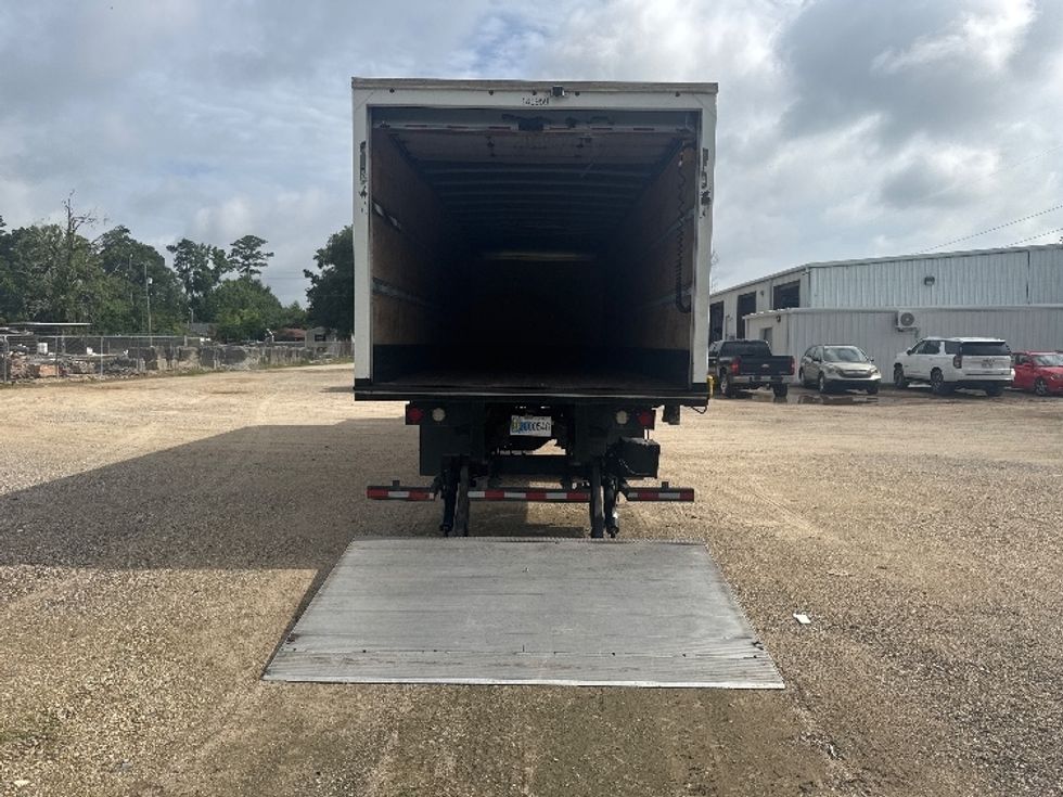 Medium Duty Box Truck-Light and Medium Duty Trucks-Freightliner-2021-M2-Hammond-LA-246,359\n\t\tmiles-$ 46,250 - Image 9