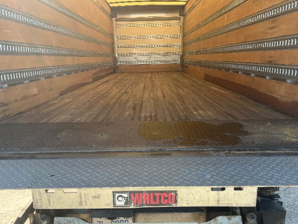 Medium Duty Box Truck-Light and Medium Duty Trucks-Freightliner-2021-M2-Hammond-LA-326,137\n\t\tmiles-$ 35,750 - Image 10