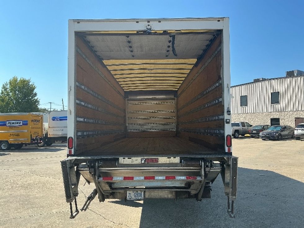 Medium Duty Box Truck-Light and Medium Duty Trucks-Freightliner-2021-M2-Hammond-LA-326,137\n\t\tmiles-$ 35,750 - Image 8