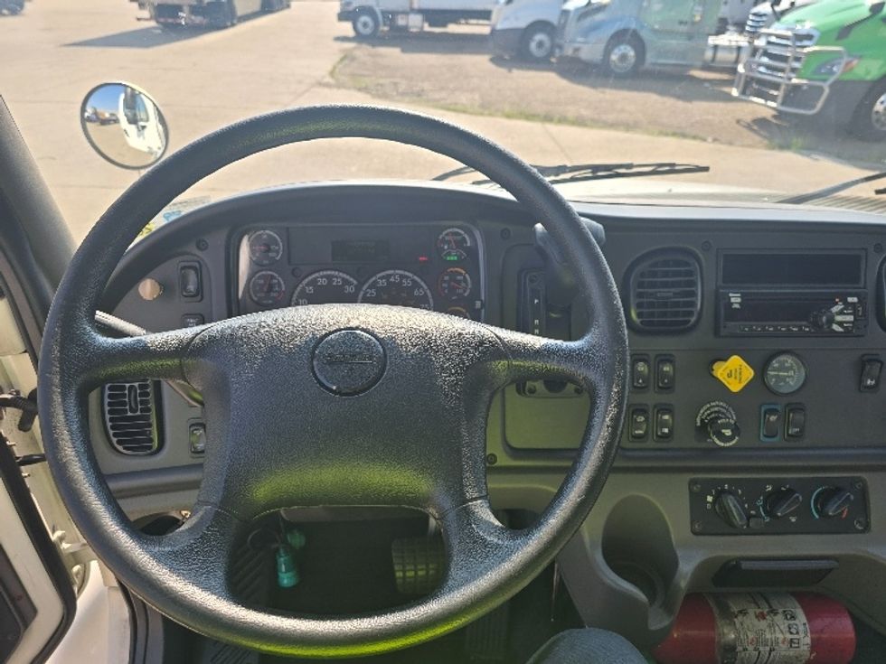 Medium Duty Box Truck-Light and Medium Duty Trucks-Freightliner-2021-M2-Hammond-LA-62,770\n\t\tmiles-$ 76,000 - Image 17