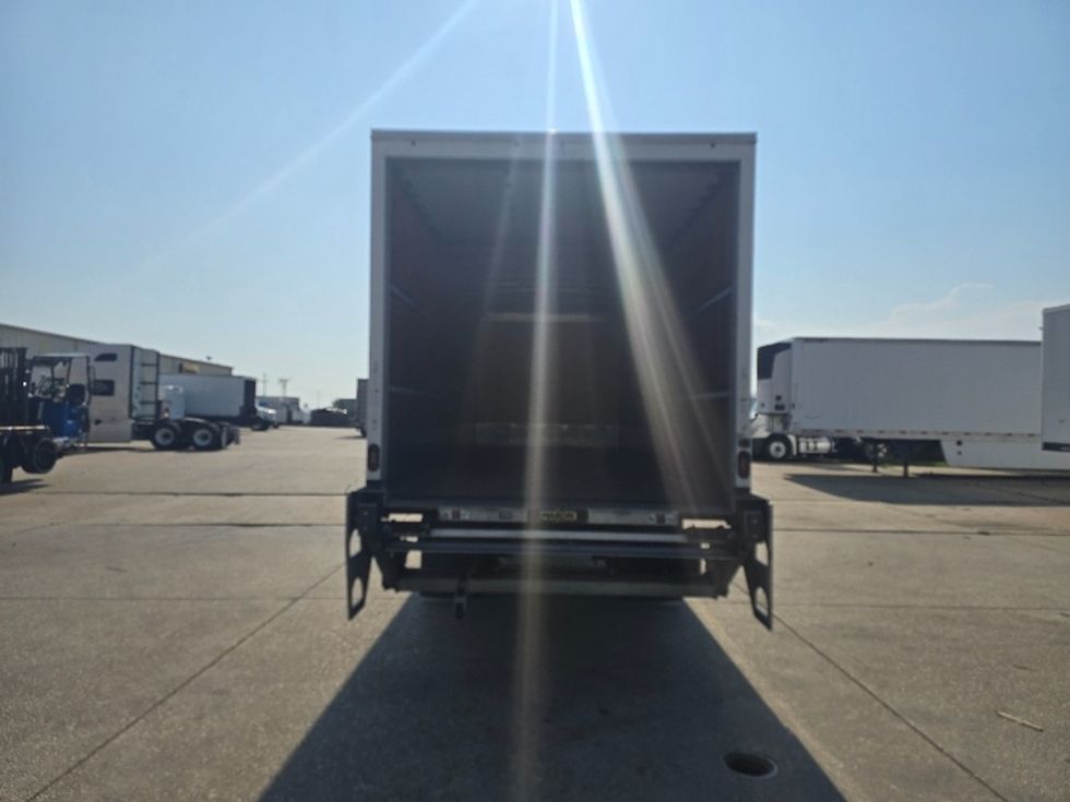 Medium Duty Box Truck-Light and Medium Duty Trucks-Freightliner-2021-M2-Hammond-LA-62,770\n\t\tmiles-$ 76,000 - Image 7