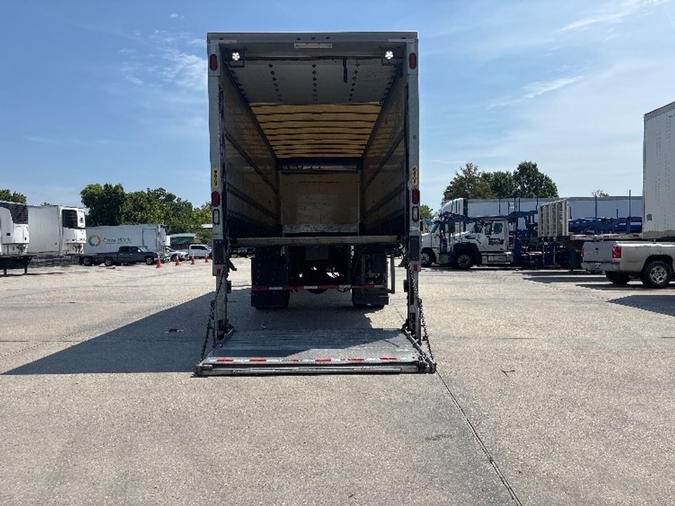 Medium Duty Box Truck-Light and Medium Duty Trucks-Freightliner-2021-M2-Hammond-LA-87,790\n\t\tmiles-$ 61,500 - Image 8