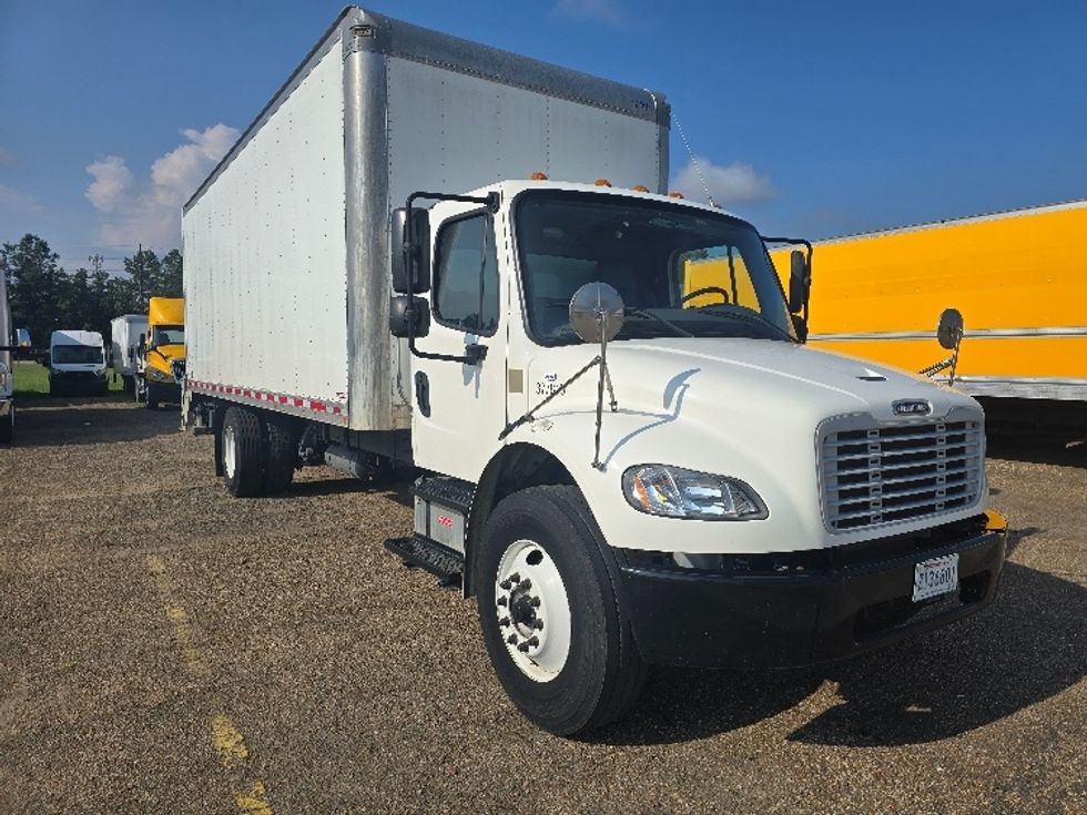 Medium Duty Box Truck-Light and Medium Duty Trucks-Freightliner-2021-M2-Harahan-LA-64,721\n\t\tmiles-$ 75,750 - Image 1