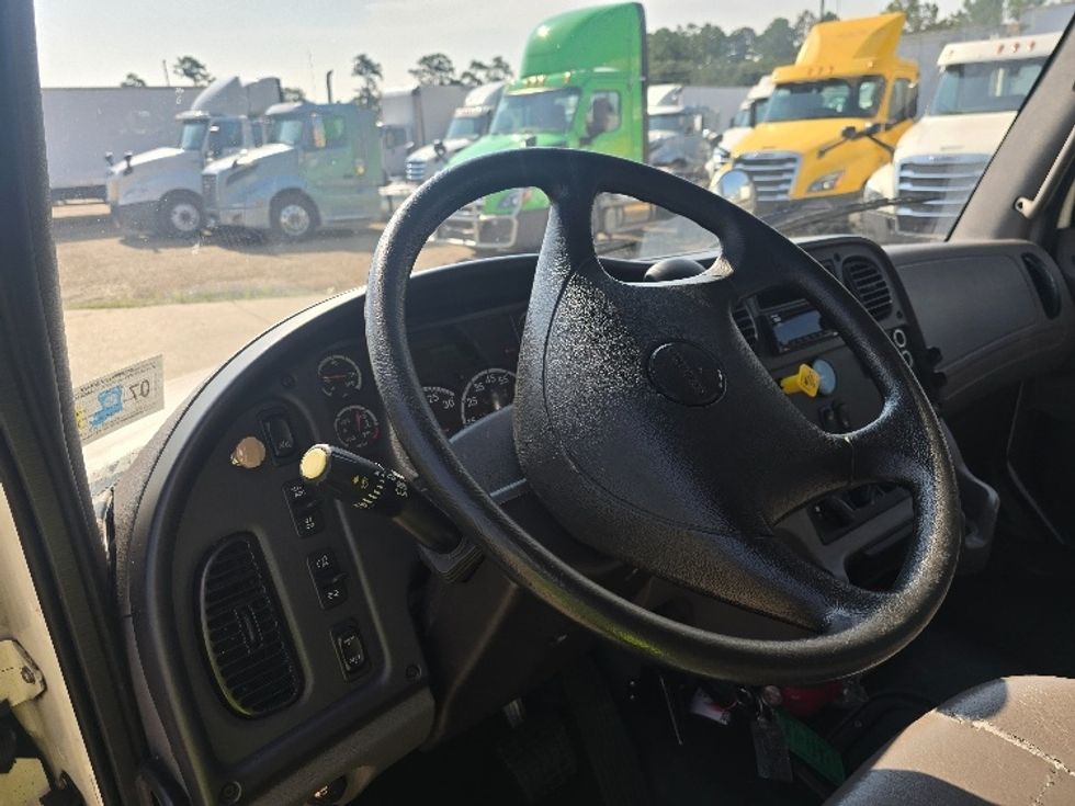 Medium Duty Box Truck-Light and Medium Duty Trucks-Freightliner-2021-M2-Harahan-LA-64,721\n\t\tmiles-$ 75,750 - Image 17