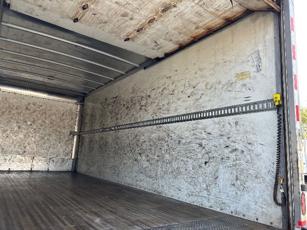 Medium Duty Box Truck-Light and Medium Duty Trucks-Freightliner-2021-M2-Harrisburg-PA-311,856\n\t\tmiles-$ 29,750 - Image 12