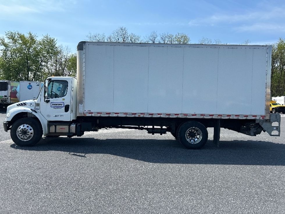 Medium Duty Box Truck-Light and Medium Duty Trucks-Freightliner-2021-M2-Harrisburg-PA-311,856\n\t\tmiles-$ 29,750 - Image 4