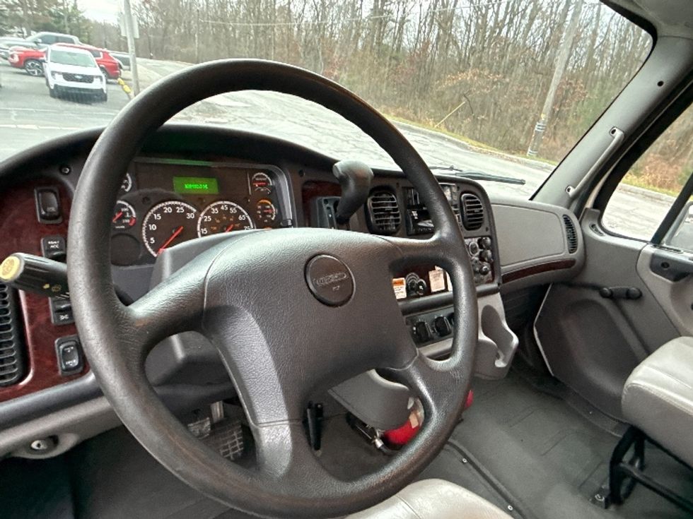 Medium Duty Box Truck-Light and Medium Duty Trucks-Freightliner-2021-M2-Hazleton-PA-128,493\n\t\tmiles-$ 64,500 - Image 12