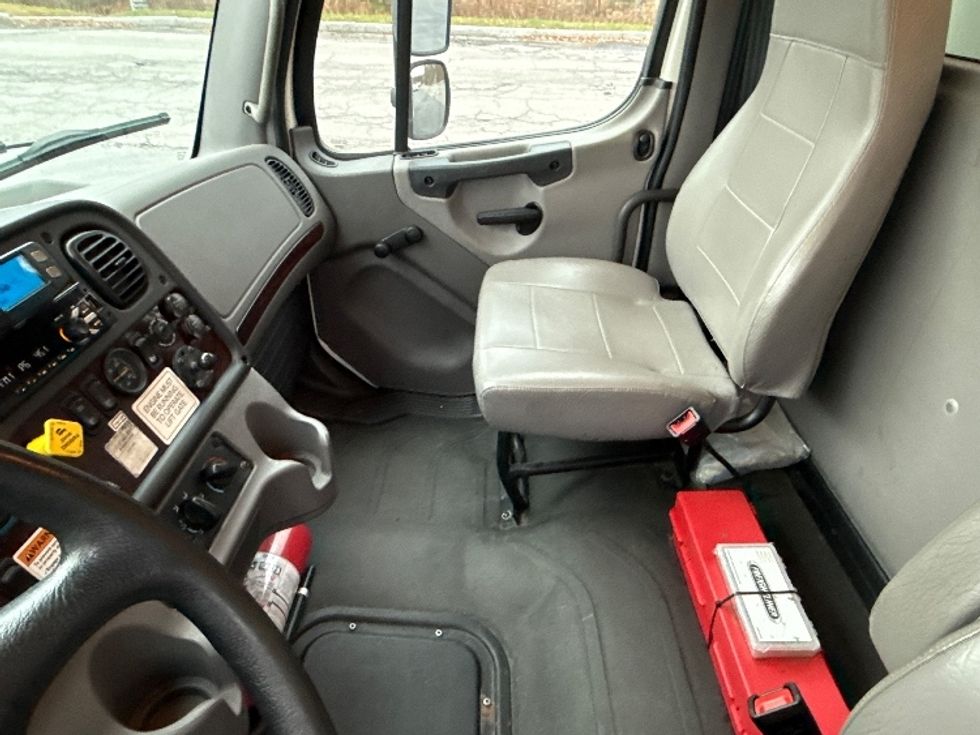 Medium Duty Box Truck-Light and Medium Duty Trucks-Freightliner-2021-M2-Hazleton-PA-128,493\n\t\tmiles-$ 64,500 - Image 14