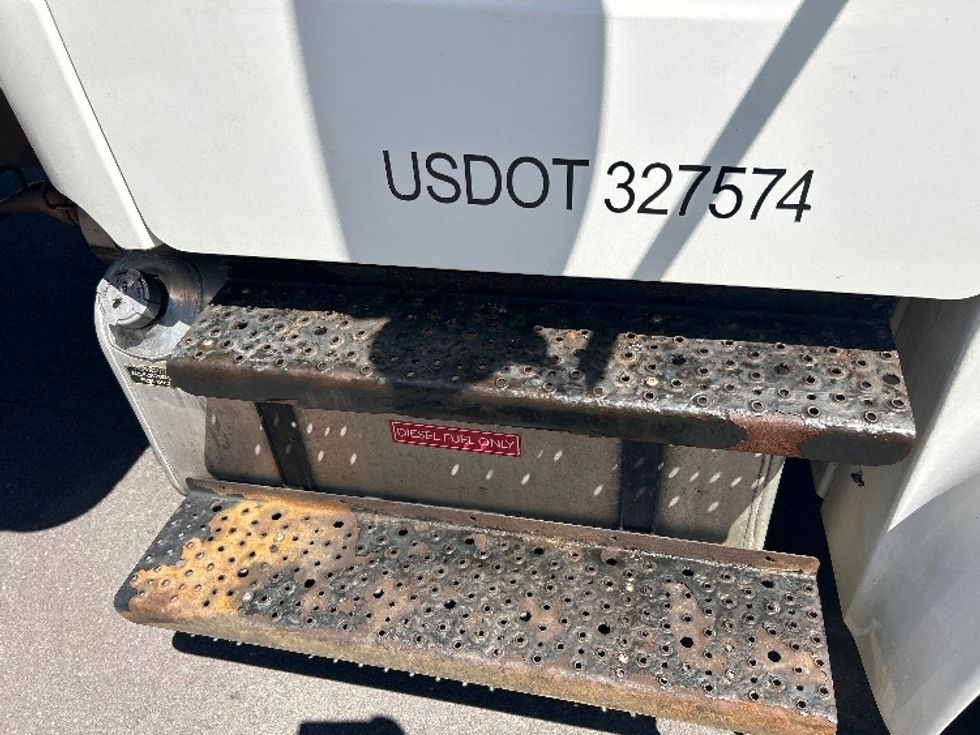 Medium Duty Box Truck-Light and Medium Duty Trucks-Freightliner-2021-M2-Hazleton-PA-283,170\n\t\tmiles-$ 40,750 - Image 26