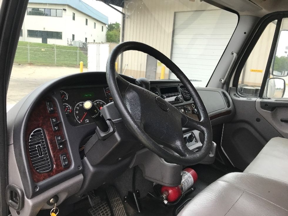 Medium Duty Box Truck-Light and Medium Duty Trucks-Freightliner-2021-M2-Homewood-AL-115,166\n\t\tmiles-$ 77,000 - Image 17