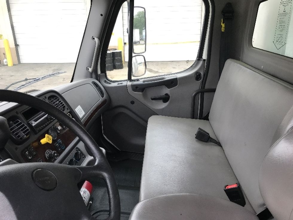 Medium Duty Box Truck-Light and Medium Duty Trucks-Freightliner-2021-M2-Homewood-AL-115,166\n\t\tmiles-$ 77,000 - Image 19