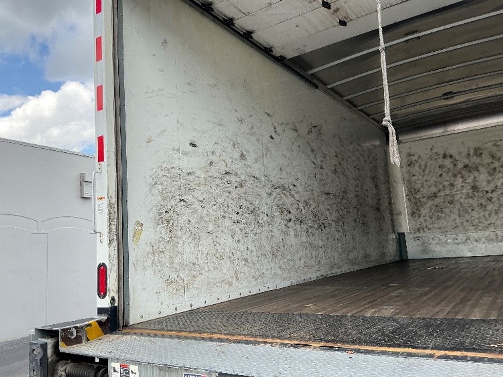 Medium Duty Box Truck-Light and Medium Duty Trucks-Freightliner-2021-M2-Homewood-AL-277,928\n\t\tmiles-$ 35,250 - Image 11