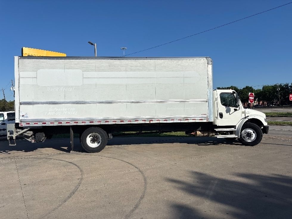 2021 Freightliner M2 106 Medium Duty photo 11