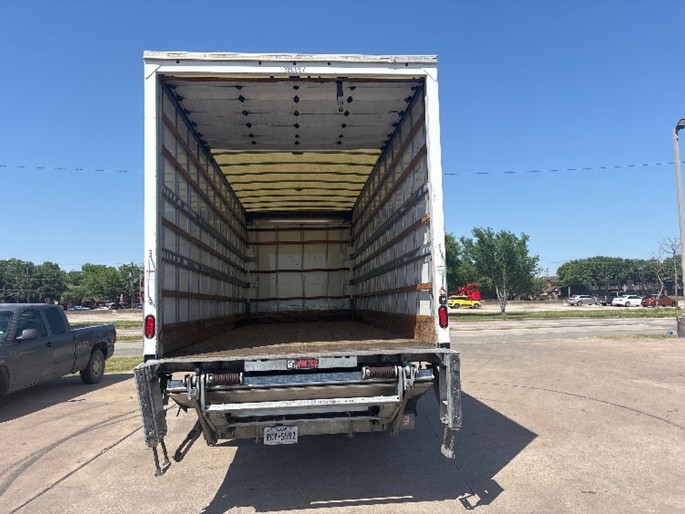 2021 Freightliner M2 106 Medium Duty photo 8