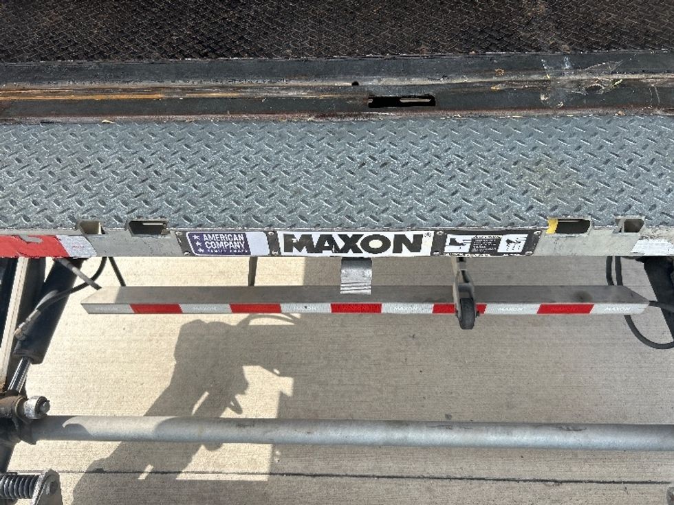 Medium Duty Box Truck-Light and Medium Duty Trucks-Freightliner-2021-M2-Houston-TX-125,351\n\t\tmiles-$ 65,750 - Image 10