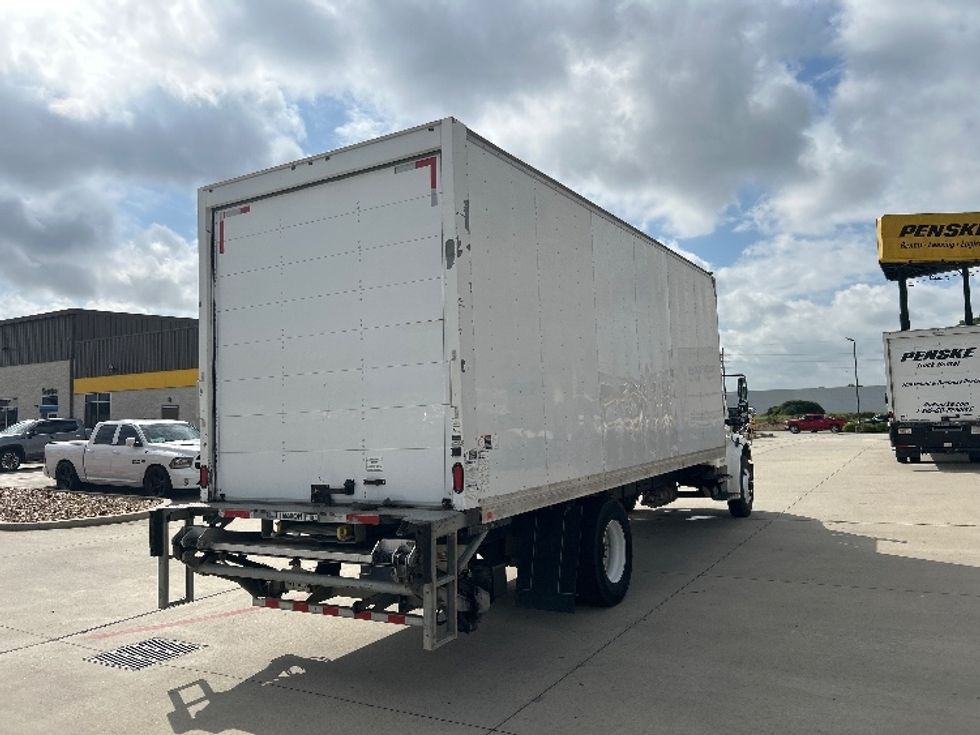 Medium Duty Box Truck-Light and Medium Duty Trucks-Freightliner-2021-M2-Houston-TX-125,351\n\t\tmiles-$ 65,750 - Image 13