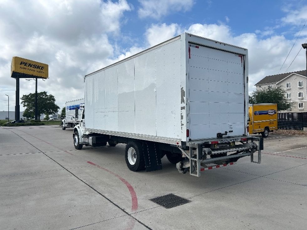 Medium Duty Box Truck-Light and Medium Duty Trucks-Freightliner-2021-M2-Houston-TX-125,351\n\t\tmiles-$ 65,750 - Image 6