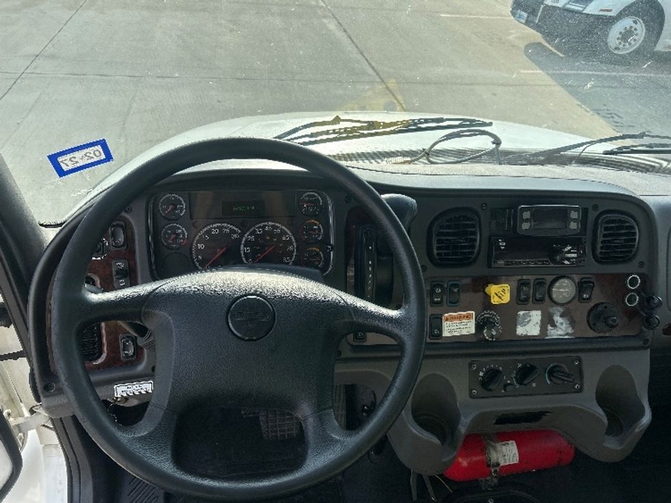 Medium Duty Box Truck-Light and Medium Duty Trucks-Freightliner-2021-M2-Houston-TX-142,872\n\t\tmiles-$ 62,250 - Image 18