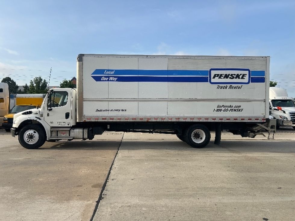 Medium Duty Box Truck-Light and Medium Duty Trucks-Freightliner-2021-M2-Houston-TX-142,872\n\t\tmiles-$ 62,250 - Image 4