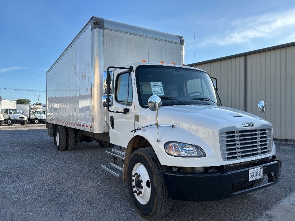 Medium Duty Box Truck-Light and Medium Duty Trucks-Freightliner-2021-M2-Hueytown-AL-106,955\n\t\tmiles-$ 76,000 - Image 1