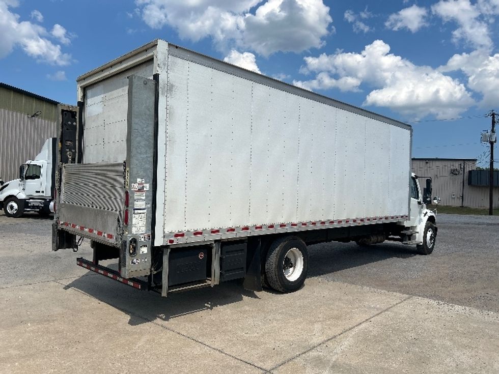 Medium Duty Box Truck-Light and Medium Duty Trucks-Freightliner-2021-M2-Hueytown-AL-106,955\n\t\tmiles-$ 76,000 - Image 13