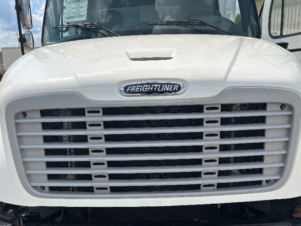 Medium Duty Box Truck-Light and Medium Duty Trucks-Freightliner-2021-M2-Hueytown-AL-106,955\n\t\tmiles-$ 76,000 - Image 26