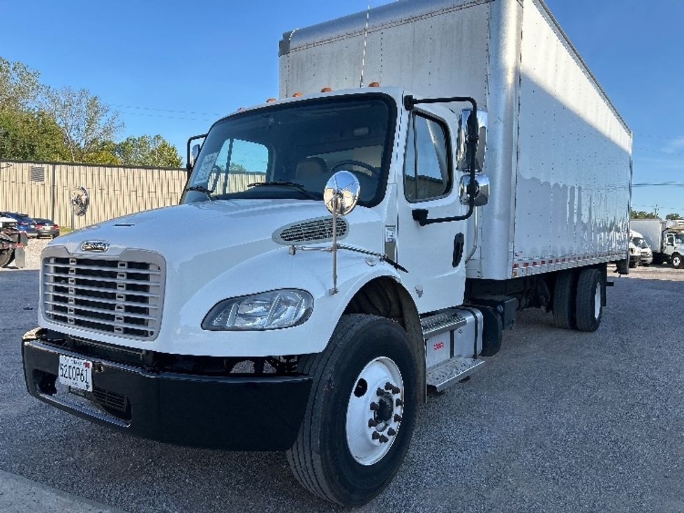 Medium Duty Box Truck-Light and Medium Duty Trucks-Freightliner-2021-M2-Hueytown-AL-106,955\n\t\tmiles-$ 76,000 - Image 3