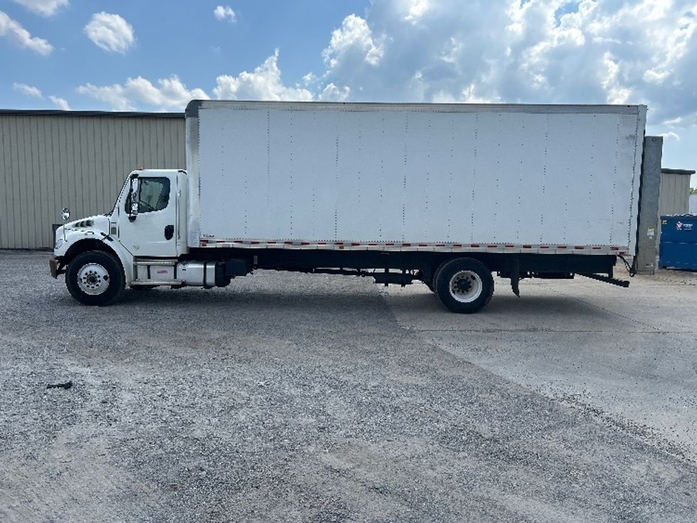 Medium Duty Box Truck-Light and Medium Duty Trucks-Freightliner-2021-M2-Hueytown-AL-106,955\n\t\tmiles-$ 76,000 - Image 4