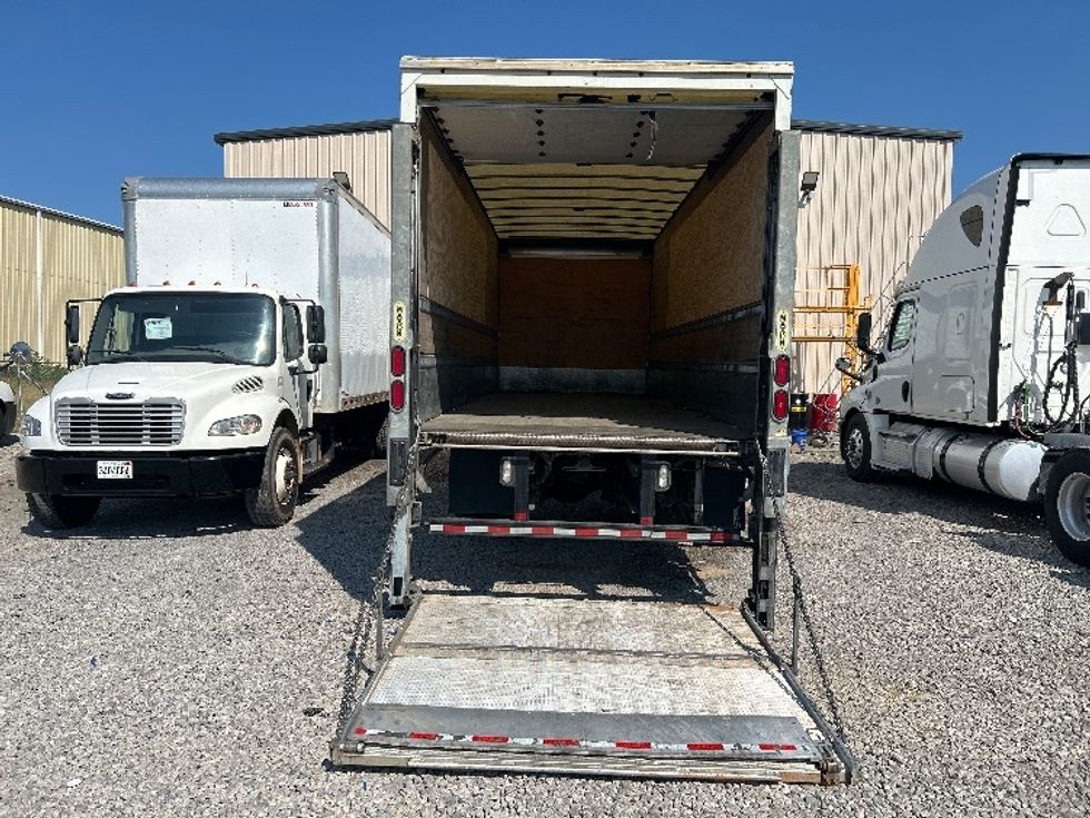 Medium Duty Box Truck-Light and Medium Duty Trucks-Freightliner-2021-M2-Hueytown-AL-106,955\n\t\tmiles-$ 76,000 - Image 9