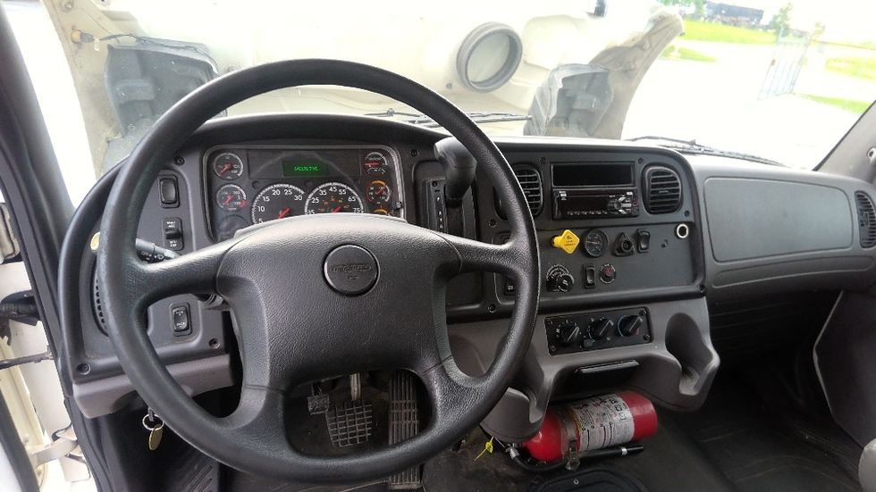 Medium Duty Box Truck-Light and Medium Duty Trucks-Freightliner-2021-M2-Hueytown-AL-145,176\n\t\tmiles-$ 66,500 - Image 16