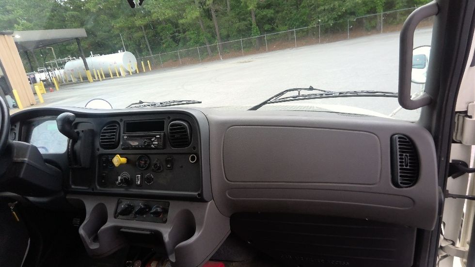 Medium Duty Box Truck-Light and Medium Duty Trucks-Freightliner-2021-M2-Hueytown-AL-145,176\n\t\tmiles-$ 66,500 - Image 18